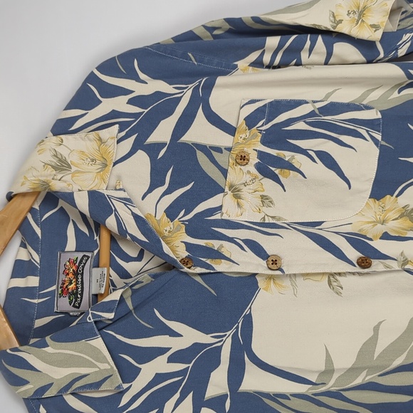 Men's Tropical Print Button Front Camp Shirt Size Medium - Picture 3 of 3